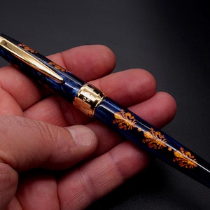 Italian Renaissance Art Fountain Pen with Florence Lily Flower and Vermeil Gold Grip