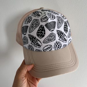 Hawaiian shell print trucker beach hat handmade