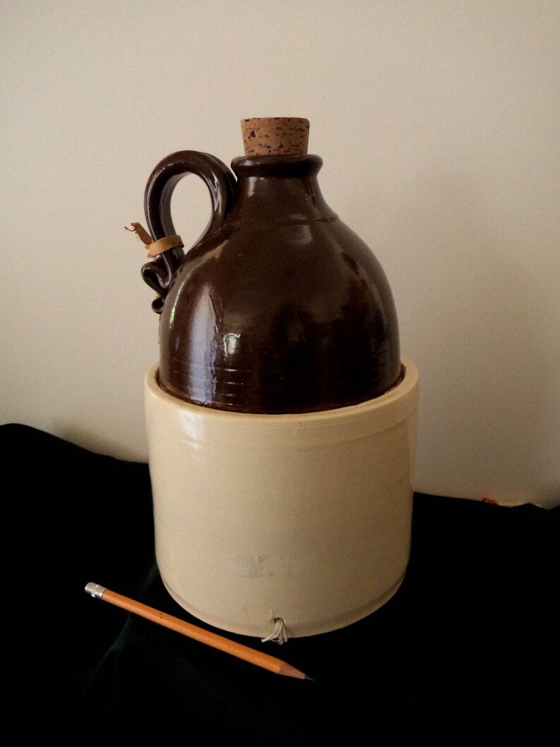 Miniature Wine//Moonshine Jug w//Handle DOLLHOUSE Miniatures 1:12 Scale
