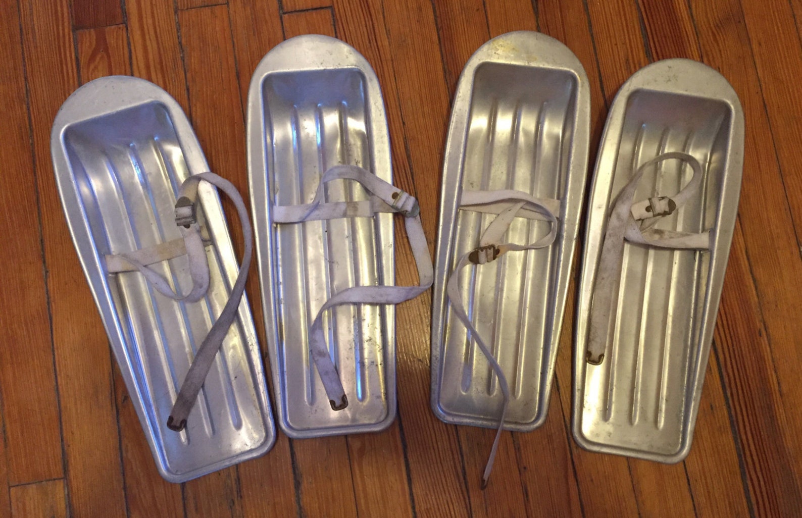 1960s Vintage Aluminum Snowshoes Mirro Aluminum Metal Snow Etsy