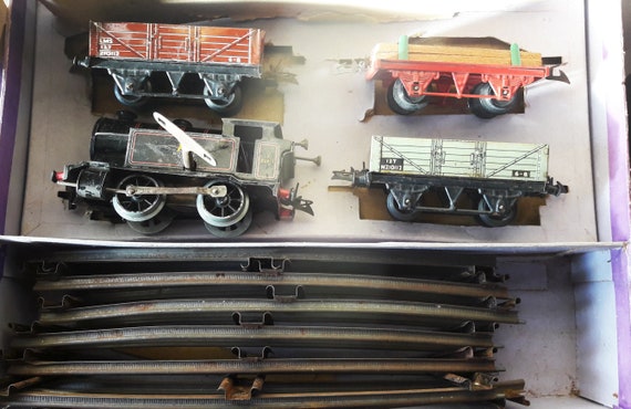 hornby o gauge clockwork train sets