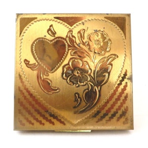 Vintage Zell Fifth Avenue Hearts and Flowers Compact