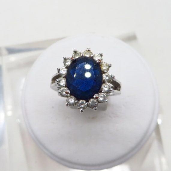 Vintage Sapphire Blue Glass Halo Ring Size 6 - image 8