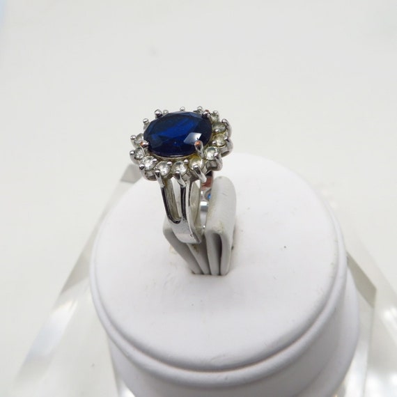 Vintage Sapphire Blue Glass Halo Ring Size 6 - image 7