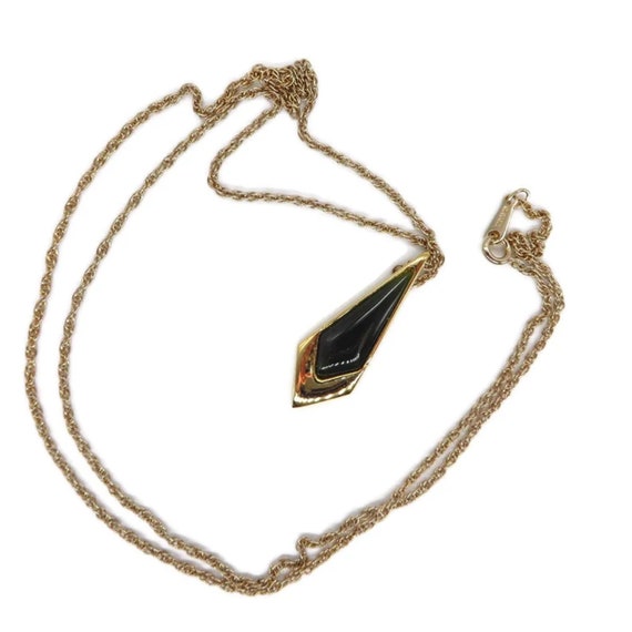 Vintage AVON Necklace Faux Onyx Pendant Gold Tone… - image 6