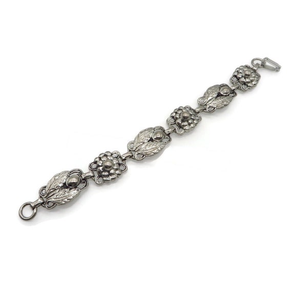Vintage Link Bracelet, Silver Tone Clusters of Gr… - image 2