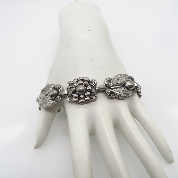 Vintage Link Bracelet, Silver Tone Clusters of Gr… - image 3