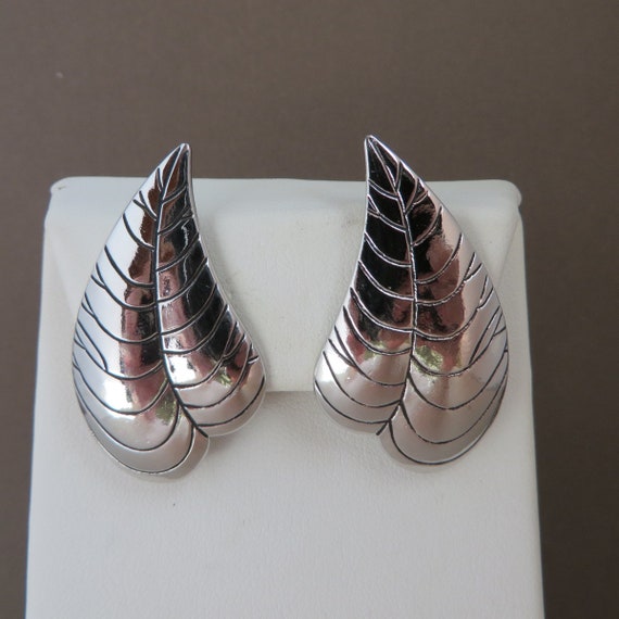 Laurel Burch Earrings, Silver Tone Leaf Shaped Cl… - image 9