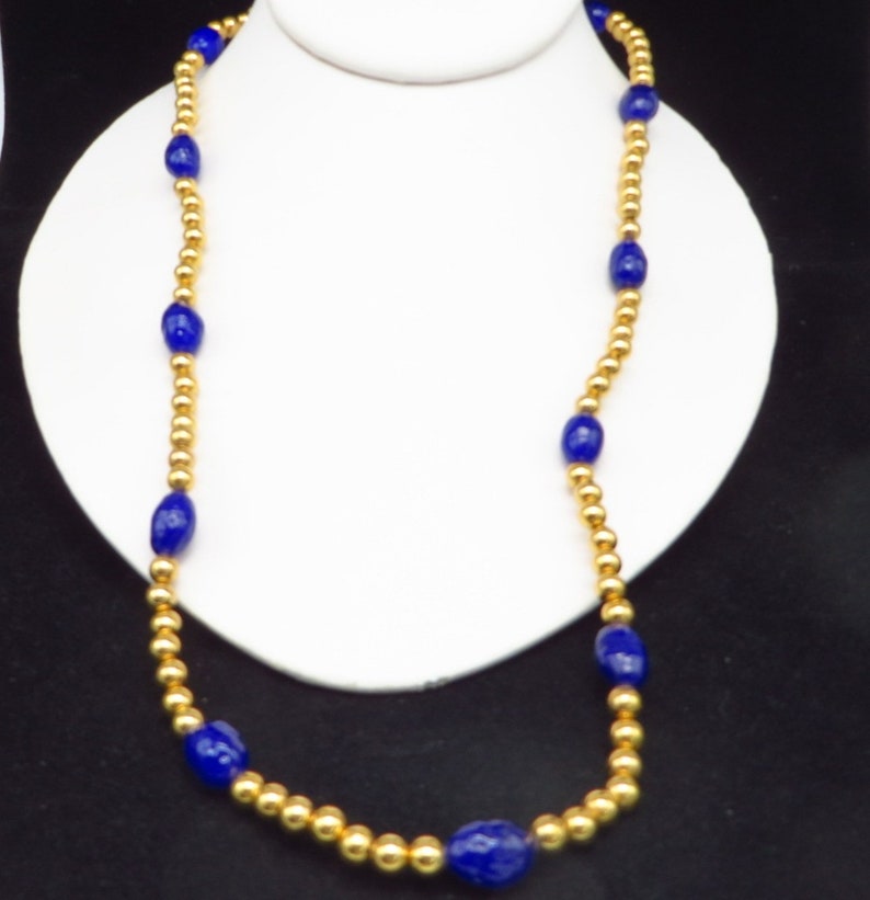 Trifari Beaded Necklace Vintage Gold /& Blue Beads 23 Length