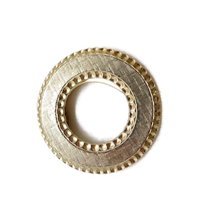 Vintage Matte Gold Tone Circle Scarf Clip