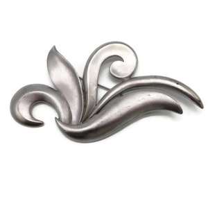 Vintage JJ Flourish Brooch Matte Silver Tone Pin J Jonette Jewelry