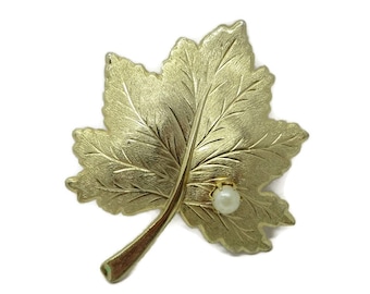 Vintage Leaf Pin, Sarah Coventry Mid Century Matte Gold Tone Brooch