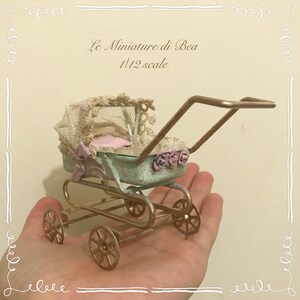 schwarz Miniatur Kinderwagen aus Metall Puppenstuben für 1:12 Puppenhaus schwarz Miniatur Kinderwagen aus Metall Puppenstuben für 1:12 Puppenhaus