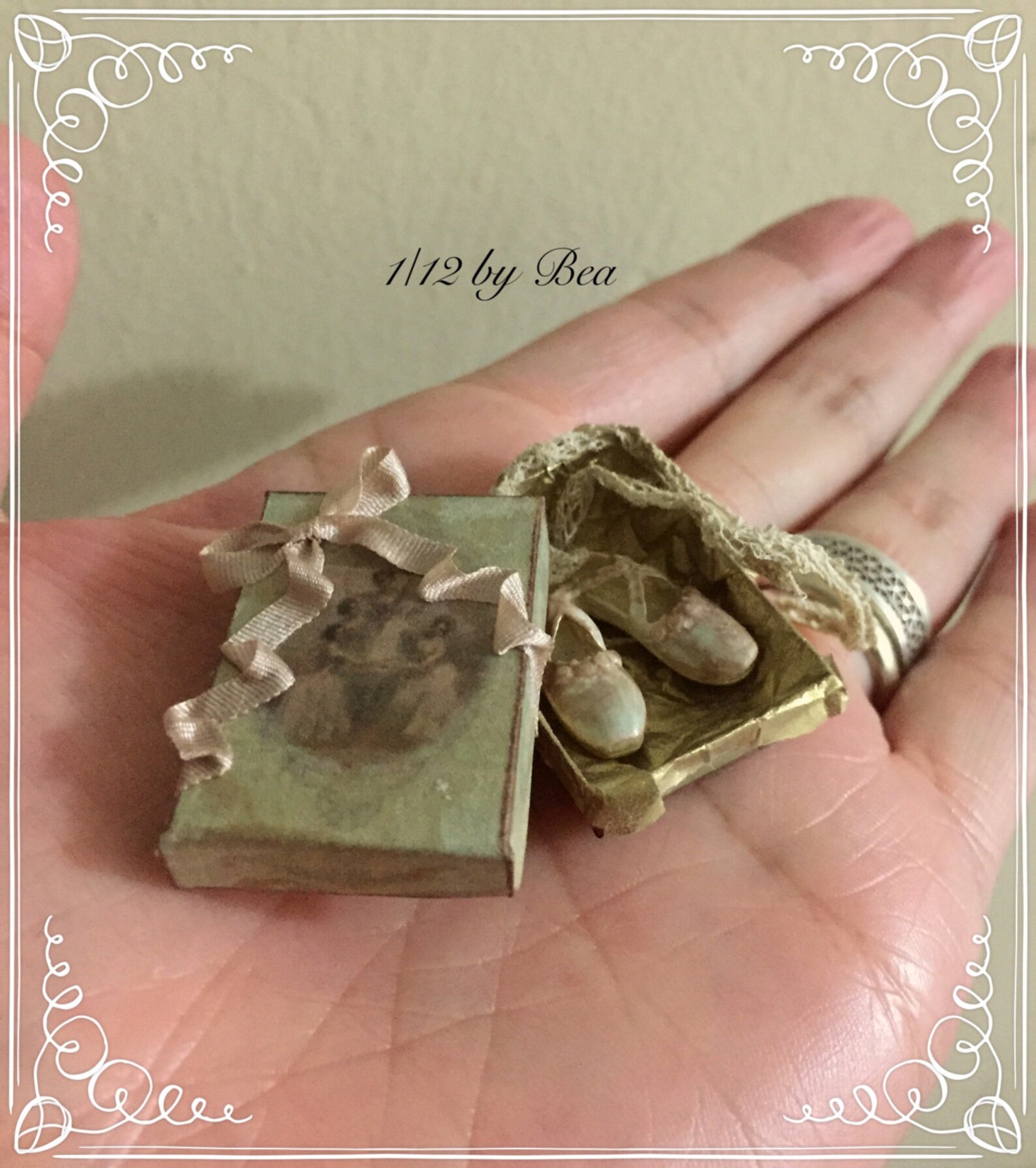 1/12 victorian box with ballet shoes, dollshouse miniature hand made by bea antiche french style