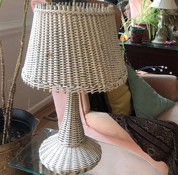 Antique Wicker Table Lamp Woven Wicker Lampshade Rattan Lamp Woven Rattan Lampshade Boho Lamp 1920s Decor Beach Lamp Heywood Wakefield Style