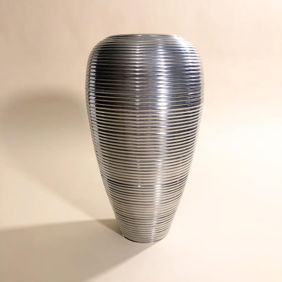 Vintage Silver Vase Chrome Decor Art Deco Vase Mid Century Modern Decor Vase Vintage Decor Living Room Vase Metal Art Dining Room Vase
