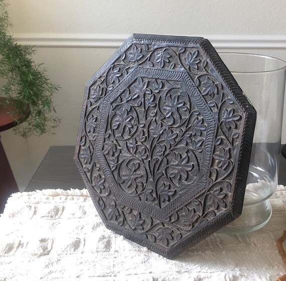 Hand Carved Table Top Wooden Tabletop Floral Decor Leaves Art Indian Table Asian Decor 1960s Decorations Mid Century Octagon Table Top Decor