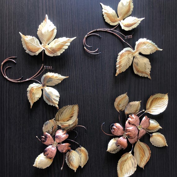 Midcentury Modern Brass Floral Wall Art 3D Decor Vintage Decorative Brass Flowers Elegant Wall Hanging Classic Bijan Style Copper Flower