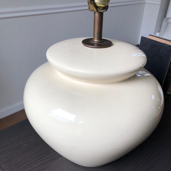 Vintage Ceramic Jar Lamp with White Ball Finial Cream Color Brass Hardware Elegant Home Decor  Living Room Bedroom Office