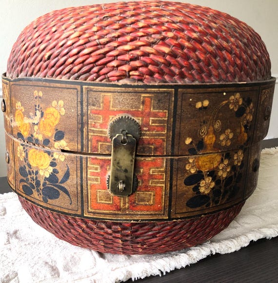 Woven Basket Decor Box Rattan Sewing Basket Circular Sewing Box Decorative Box Domed Woven Reed Basket Red Wicker Box Floral Asian Basket