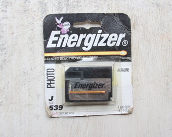 Vintage Energizer Battery, Photo Battery, Energizer Bunny, J Size, 539, 6.0 Volts, Mantique, Vintage Graphics, Gift for Him, 1990s WTH-1525