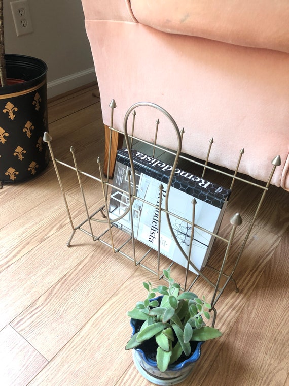 Mid Century Metal Atomic Magazine Rack with Arrows on Top, Vintage Ranch Home Decor, 1950's 1960's Brass Tone Magazine Rack