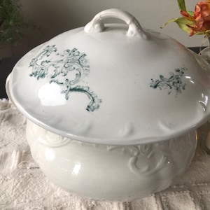 Chamber Pot Collectible Pottery Antique Pot Green Pottery White Pot Porcelain Pottery Ceramic Pot 1920s Decor Ironstone Dresden Chamber Pot