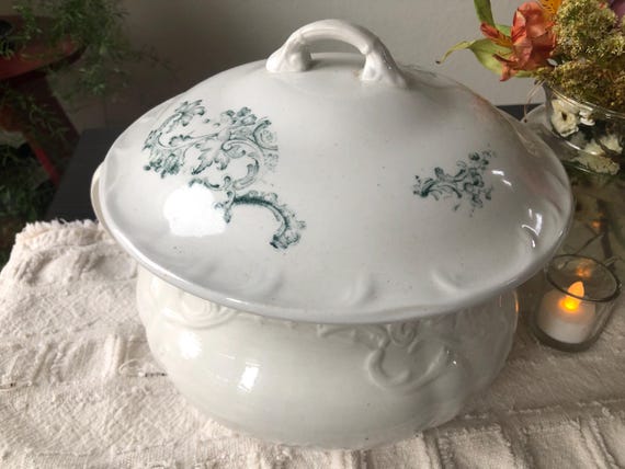 Chamber Pot Collectible Antique Dresden Chamber Pot Green and White Pot with Lid Porcelain Ceramic Vessel 1920s Ironstone
