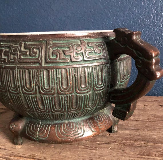 Vintage Ice Bucket Bar Decanter Ice Floral Design Geometric Decoration Asian Table Decor Hollywood Regency 1960's Shaing Dynasty No Lid