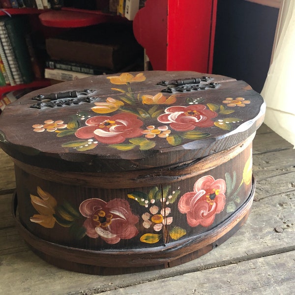 Hand Painted Floral Wooden Pantry Box with Hinged Lid, Bentwood Box, Cheese Box, Folk Art, Oval Box, Primitive, Rustic, Flowers