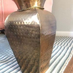 Vintage Solid Brass Vase with Tassel Rope DesignHammeredRope DetailingHollywood Regency1980s Jar Vase Square/Rectangular shape