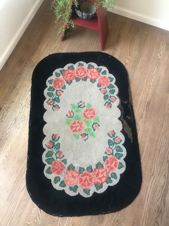 Antique Hooked Rug Farmhouse Decor Floral Oval Rug Hand Made Rugs Black Handmade Rug      Cottage Home Decor Urban Farmhouse Vintage Rug