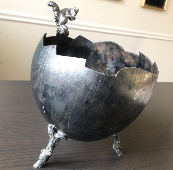 Antique Victorian Squirrel Bowl Serving Bowl Nut Leaf Design 1920s Decorations Stick Legs Opened Acorn Design Silverplated 18901910