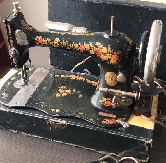 Antique Sewing Machine Craft Room Decor Metal Art Decor Floral Sewing Decor Collectible Antique Singer Sewing Machine