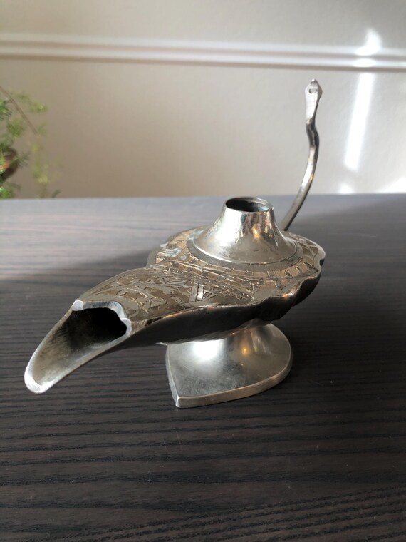 Silver Aladdin's Lamp Silver Oil Lamp Etching Made in India Curved Handle Genie Lamp 1980s Eighties