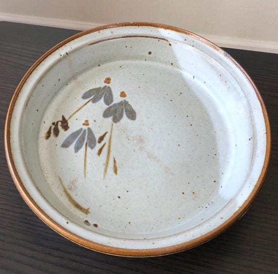Pie Plate Signed Pottery Glaze Stoneware Floral Decoration Brown Ceramic 1980s Decor Ceramic Plate Handcrafted Handpainted Plate Handmade