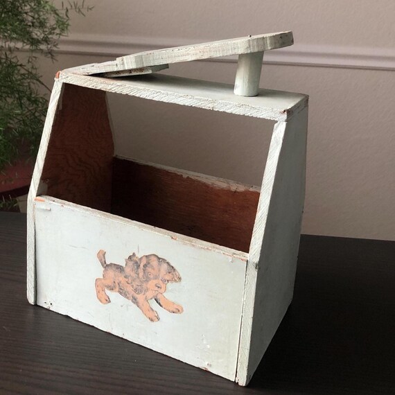 Dog Applique Shoe Shine Box Wooden Chippy Box Rustic 1950s Retro Baby Gift MidCentury Handmade WhiteLight Blue Color Nursery Decor