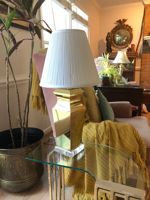 Brass Mid Century Modern Rectilinear Lamp with Lucite Base - MCM, Midcentury, Vintage, Elegant, Unique, Ghost Lamp Base