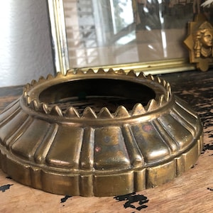 Riser with Line Design and Points Riser Hollywood Regency Plant Stand Bowl Stand Plate Stand