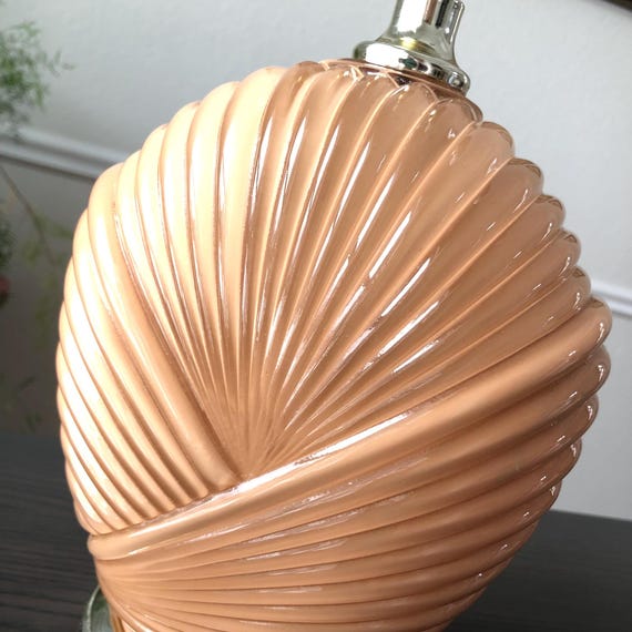 1980s Pink Glass Shell Lamp Beach House Decor Retro Lamp Coastal Decor Art Deco Revival Living Room Table Lamp Side Table Lamp Iconic