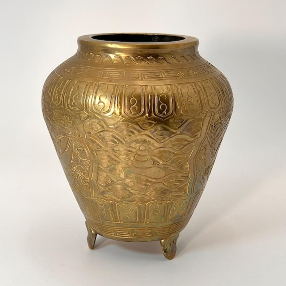 Etched Vase Asian Decor Solid Brass Mid Century Decor 1950s Art Living Room Decor Garden Art Claw Feet Elegant Decor Asian Brass Footed