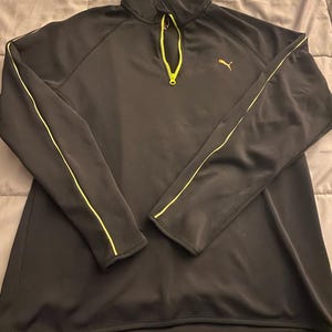Puma DryCELL Half Zip Pullover Size Large Black Long Sleeve Athletic Top with Thumb Holes