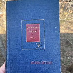 Vintage Gulliver’s Travels Book by Jonathan Swift Blue Hardcover 1931