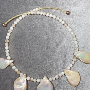 Mother of Pearl Choker with Teardrop Pendants