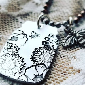 MASON JAR Necklace, Bee Lover Necklace, Southern Belle Necklace, Jar Necklace, Hand Stamped Jewelry, Gift for Her, Beekeeper Jewelry, Floral