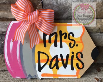 Teacher sign | teacher wreath | teacher appreciation gift | pencil door hanger | teacher classroom sign