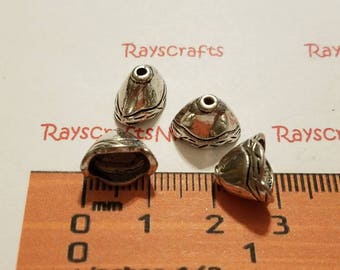 16 piezas: cono ovalado plano pequeño, cono de borla, cono multifilamento, cono de plata - 8 x 12 mm, plata antigua, peltre sin plomo. SLR0589