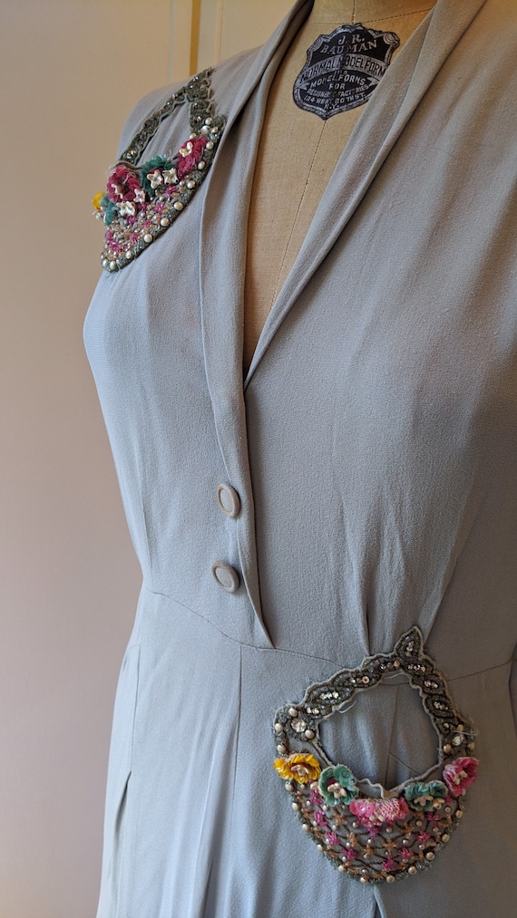 30’s day dress with fabulous appliqué rhinestone