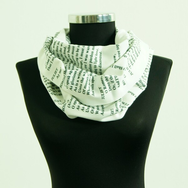 Romeo & Juliet  Book Text Infinity Scarf - Cotton - Unisex