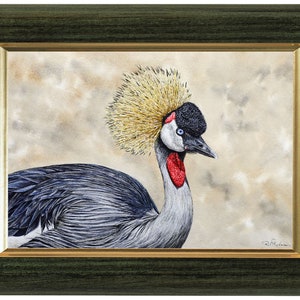 The crane portrait in a green frame with a gold trim on the inside edge.